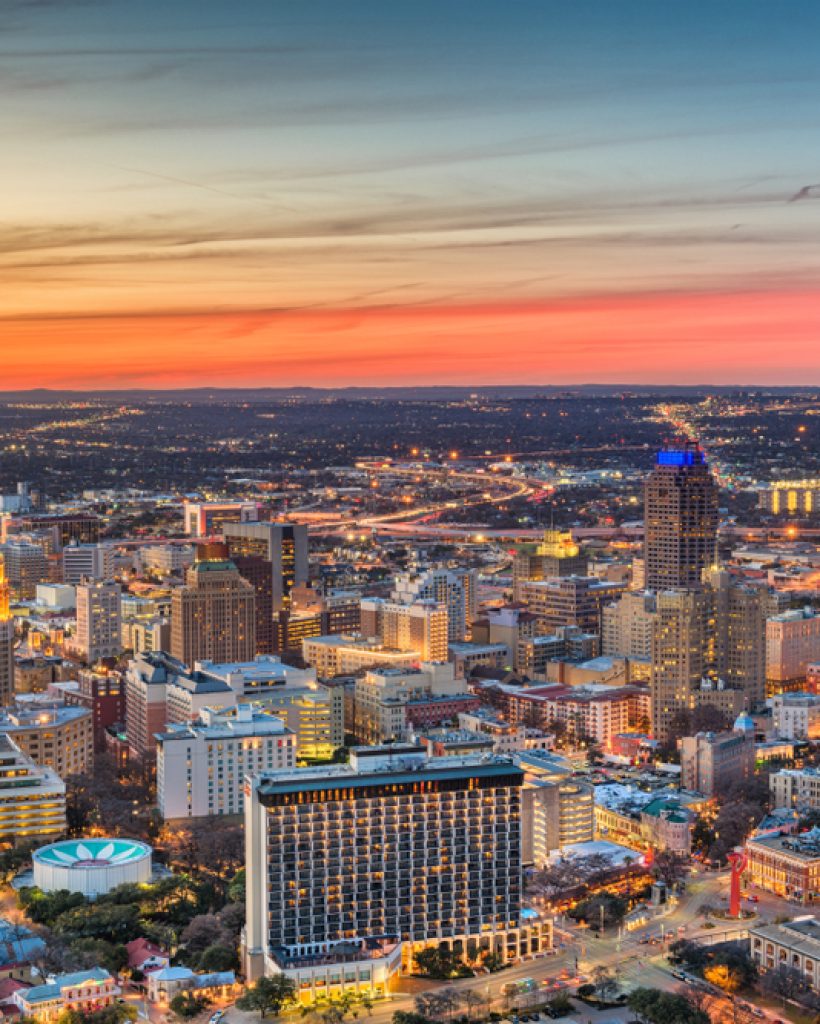 San,Antonio,,Texas,,Usa,Skyline,At,Dusk.